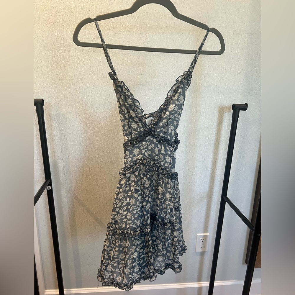 Blue and white flower mini dress summer XS